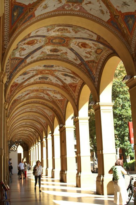 A Bologna portico