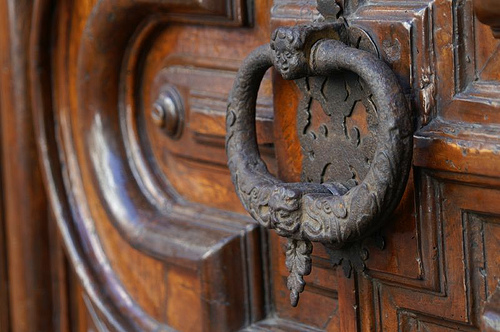 doorknocker