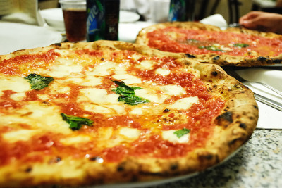 Pizza at Di Matteo in Naples