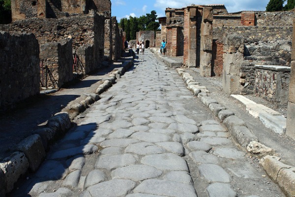 pompeii_road